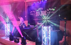 Viihdevuokraamo-DJ-haihin-Premium-juhlapaketti-scaled-1
